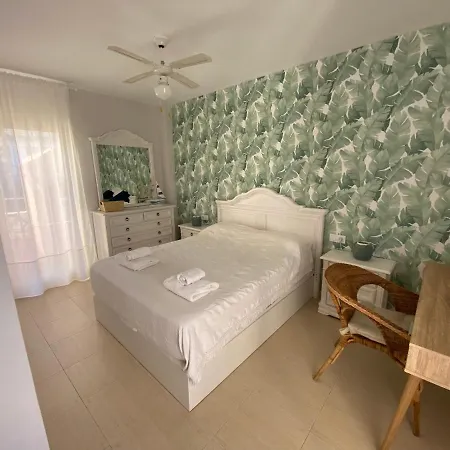 1ªlinea-50m De Playa-reformado-bbq Privada-vistas Al Mar-3 Terrazas